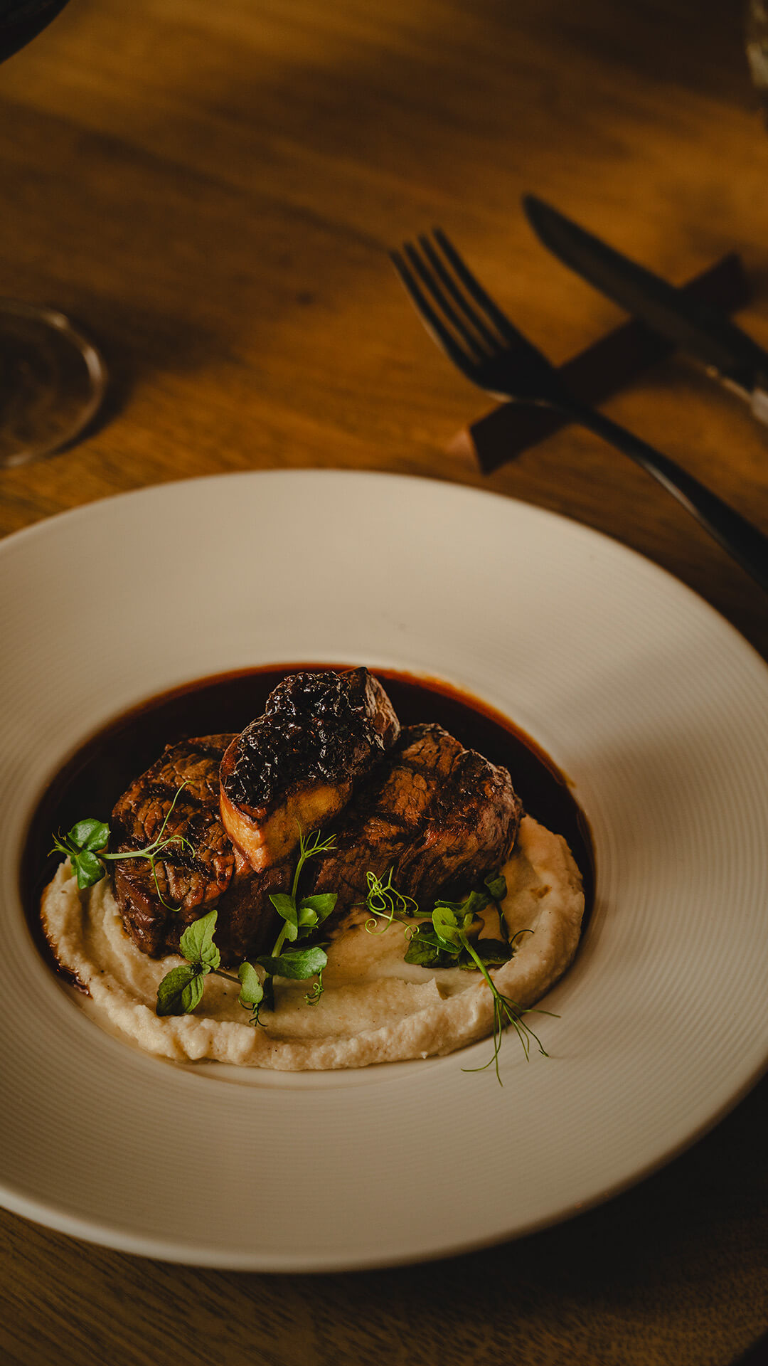 M Plato alta gastronomia en restaurante Loa en Santa Catalina Palma