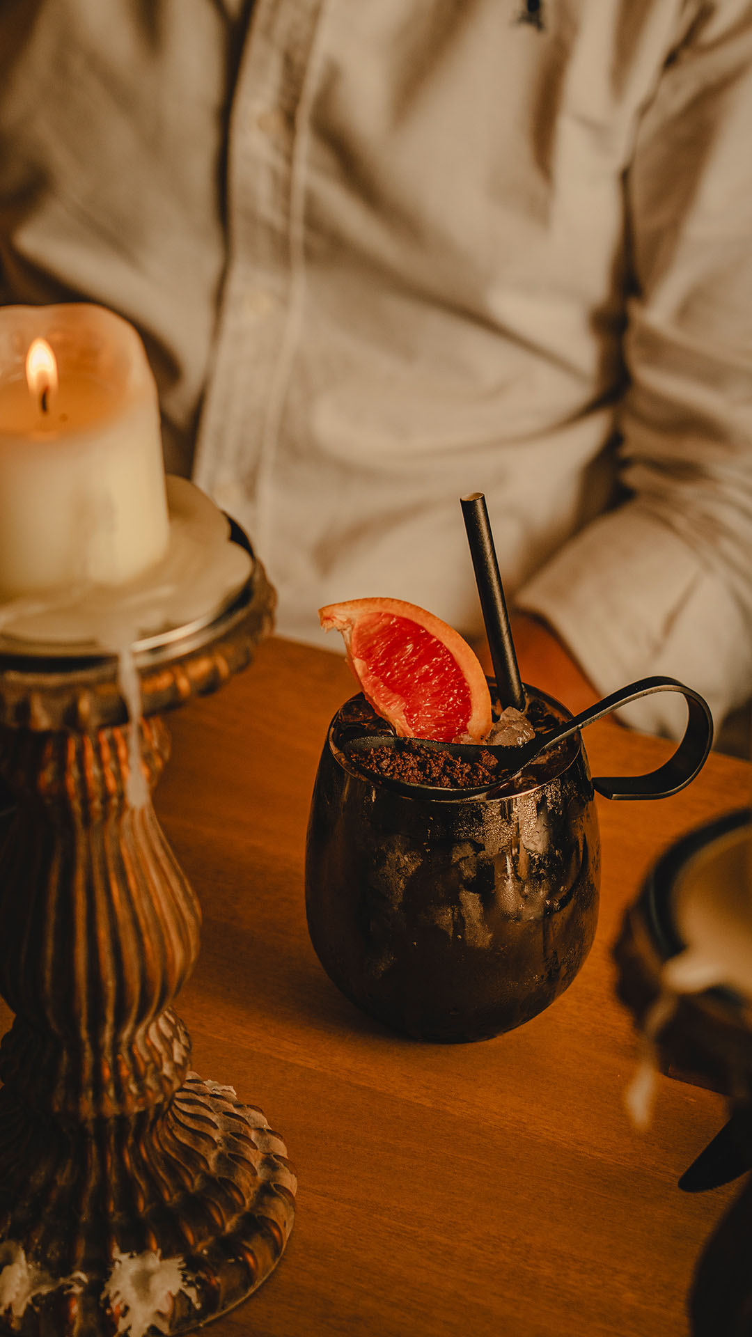 Mobile2 Coctel creativo en cocktail bar elegante de Loa Santa Catalina